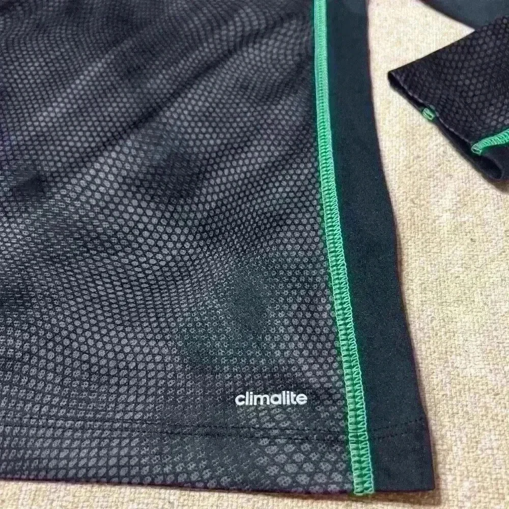 Adidas Long Sleeve Athletic Shirt Climalite Boys Size 6 A0020